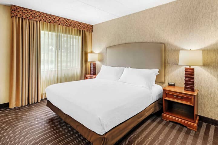 Room 7 of 56