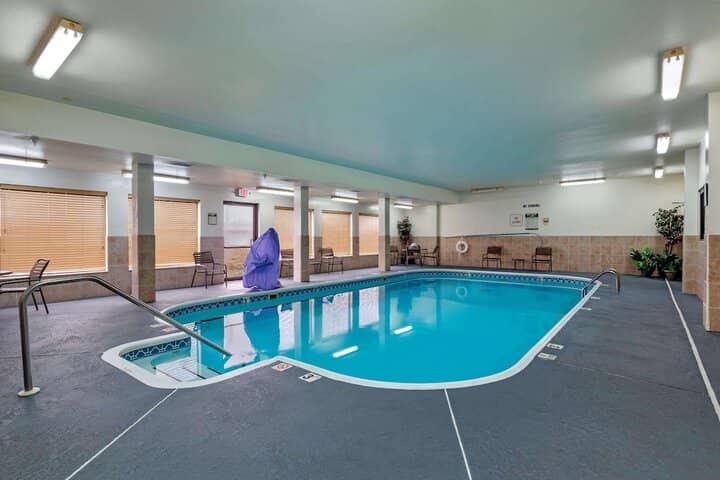 Pool 15 of 19